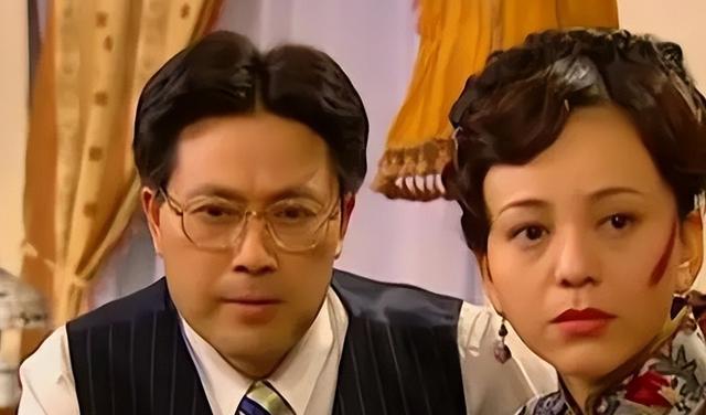 王伟平:25岁成名遇见初恋,结婚39年无绯闻,如今女儿比他更红