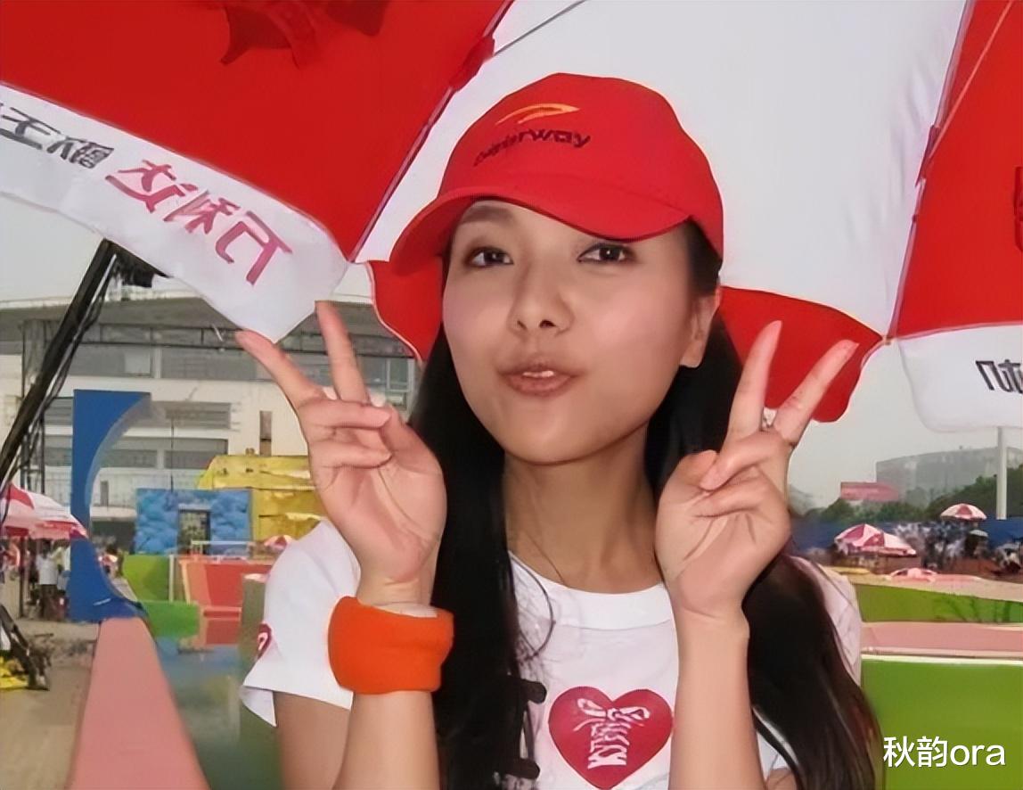 杨乐乐|主持人杨乐乐:被初恋抛弃后,转身嫁汪涵,婚后生一子幸福美满