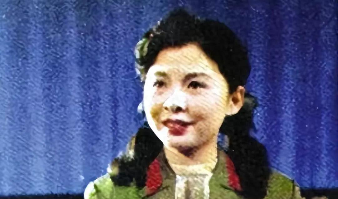 一百万一夜？赖昌星揭露两人真实关系，歌唱家董文华为何会退圈呢？