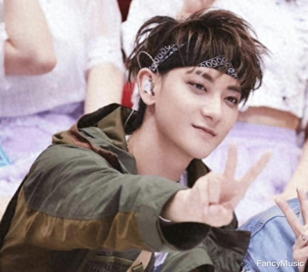 黄子韬的一场演唱会,狠狠地给娱乐圈“偶像派”歌手上了一课!