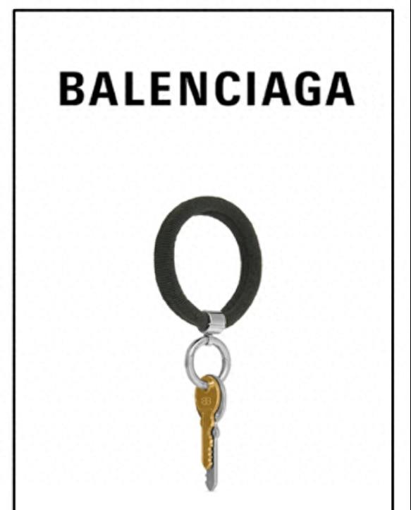 有钱没处花？巴黎世家的时尚发带：售价4000元，却像“钥匙圈”？