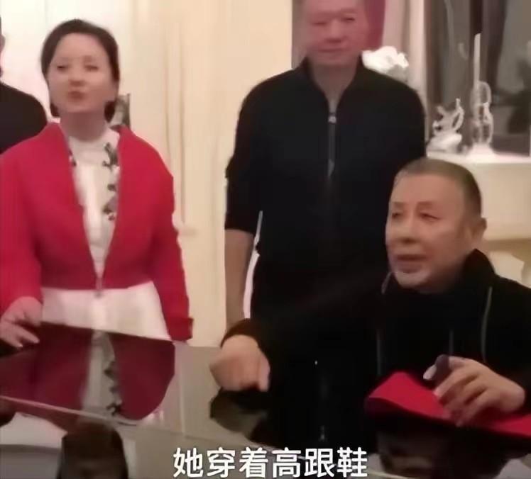 冯小刚直言:她太能装了!永远都红不了,更别说拿奖了!