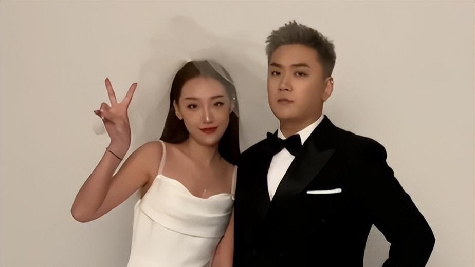 崔晋晒婚礼短片段，晋嫂疑怀孕，李勒优要回云南支教，吃酸臭西瓜