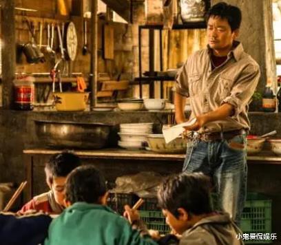 导演们学学王宝强怎么拍穷人吧,别再住着别墅硬说穷,简直离大谱