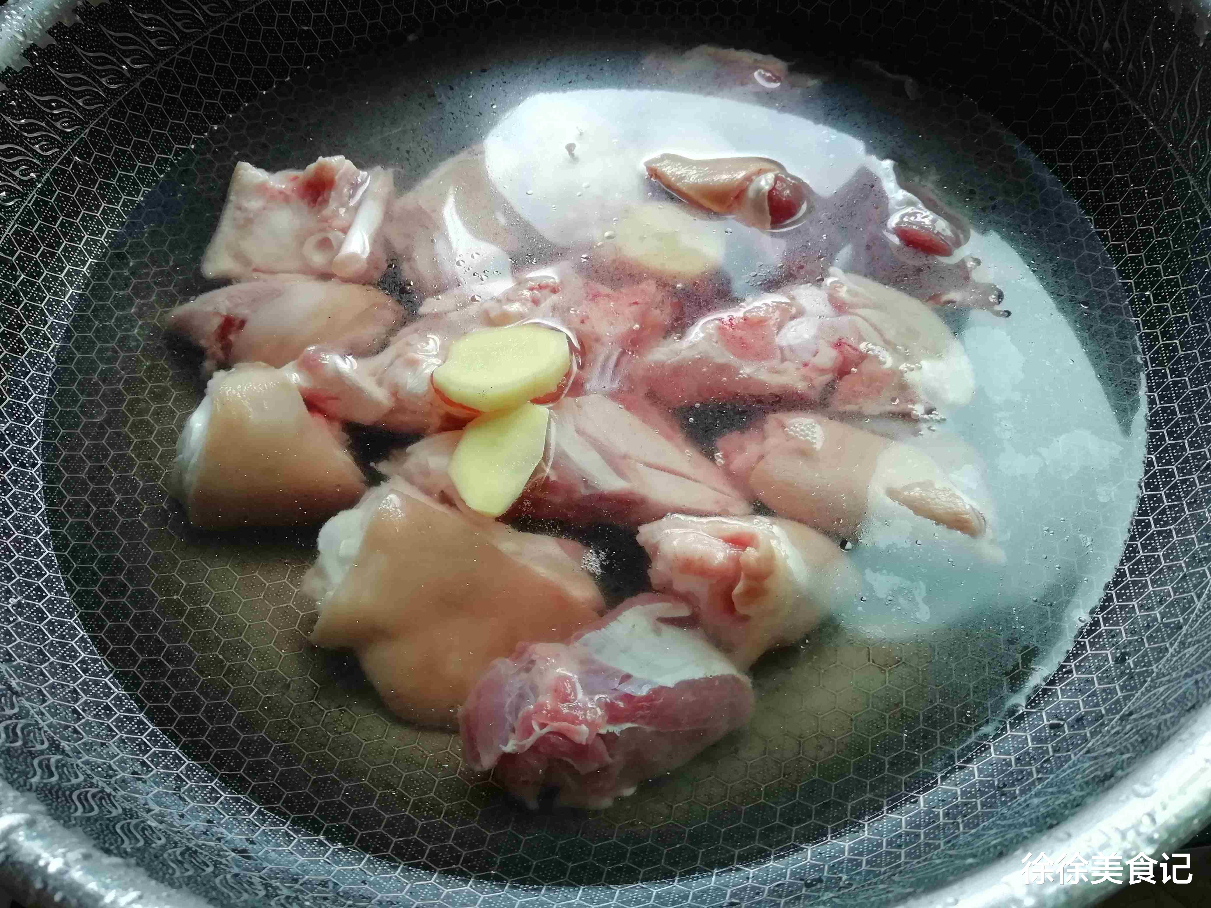 食材|老得慢的女人,多半都爱吃8种食物,补充胶原蛋白,50岁都不显老