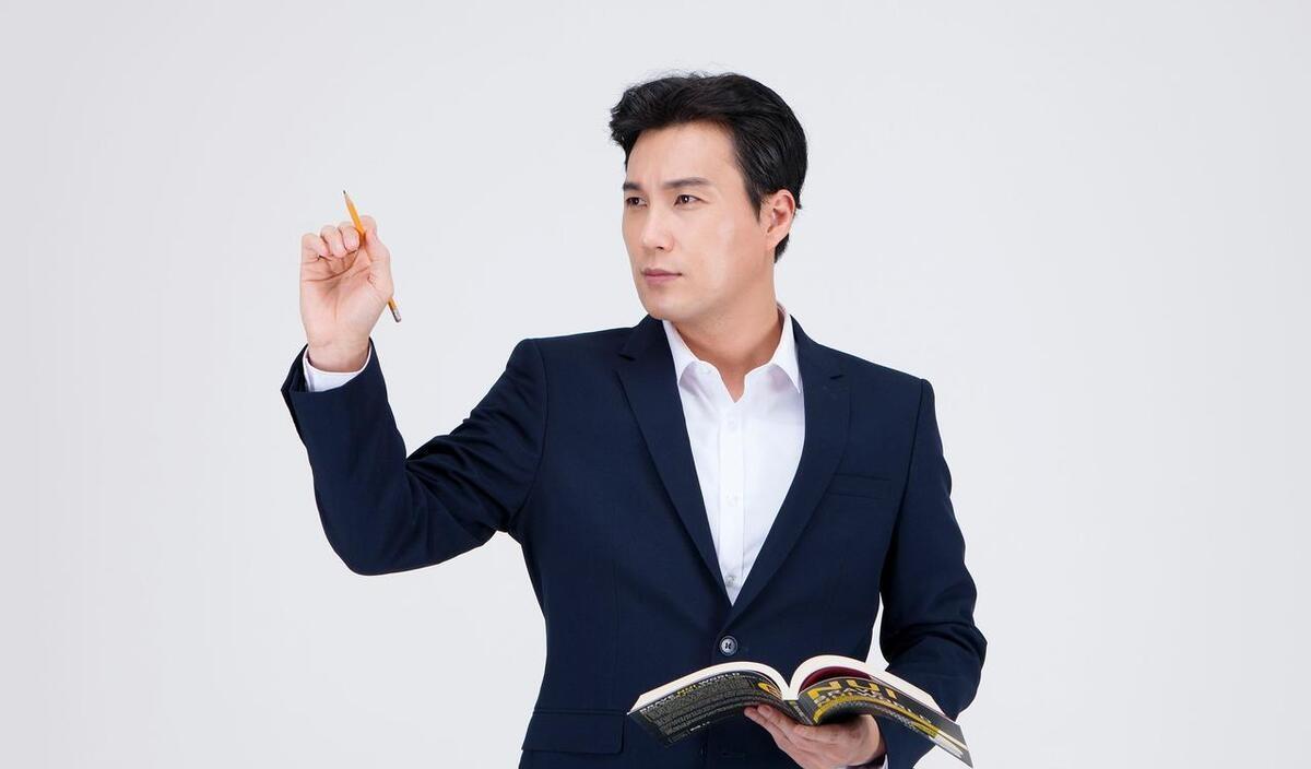 退休|县委办缺个副主任,在县委书记旁边机会很多?