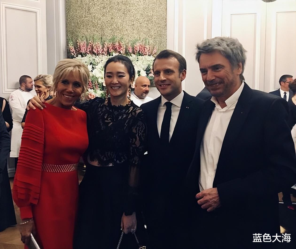 巩俐|倍儿有面！巩俐夫妇随法国总统访华，乘专机忙社交，气场力压黄渤