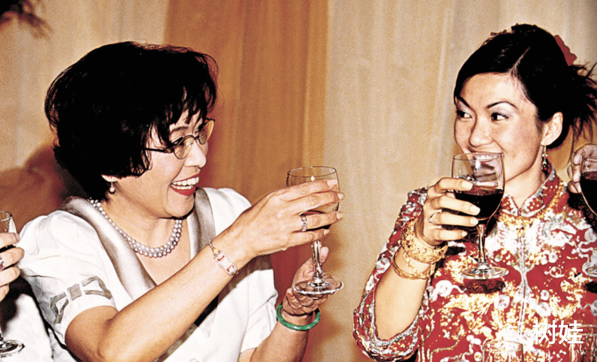 李司棋参加女儿婚礼难掩兴奋，母女曾7年没联系，女婿已是第三任