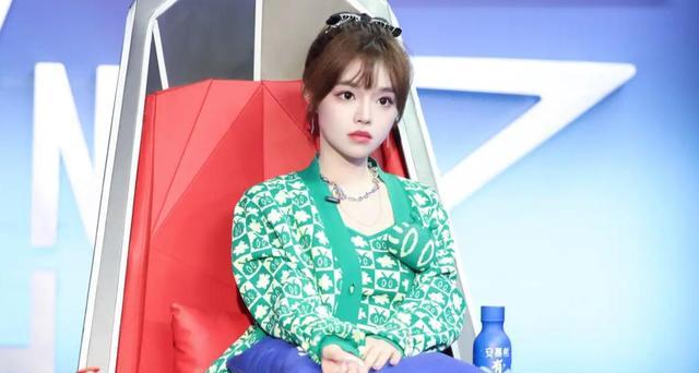 单依纯|梦响强音为什么要竭力打造希林娜依高和黄霄云?为了抗衡单依纯