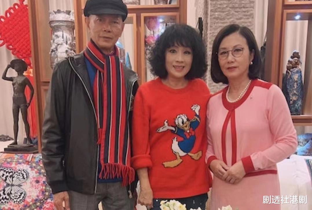 汪明荃|夸张！TVB大姐大在豪宅天台晒名牌包，收藏甚多总价值被曝近五千万