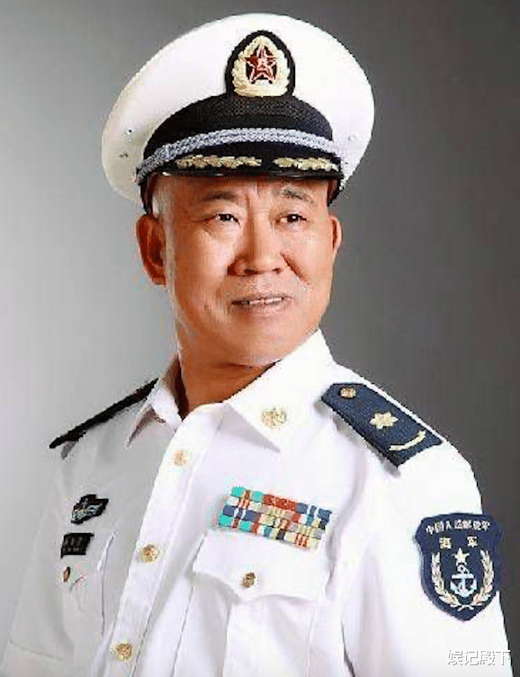 刚道歉就又删视频翻脸，海军大校杜旭东迷之操作，新剧遭换脸封杀