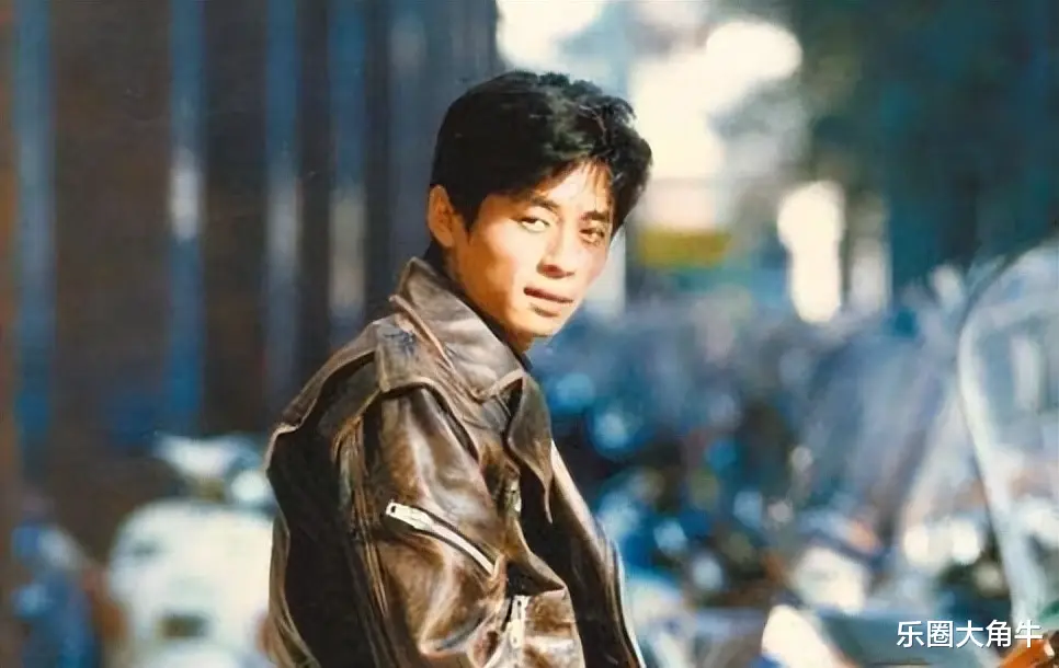 谢霆锋|谢霆锋终于不用再背锅，王杰“毒哑之谜”被曝光，换谁来也受不了