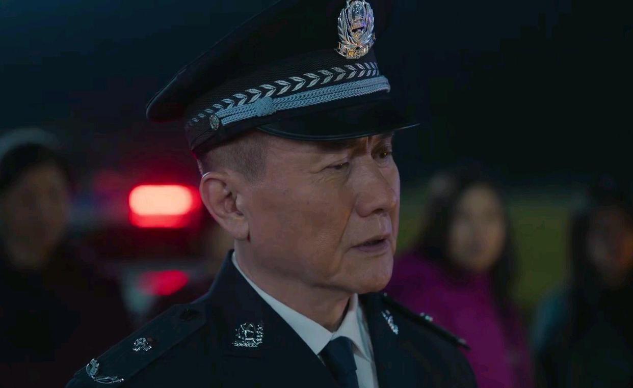 狂飙|剧情挺浮夸:内地扫黑题材剧《狂飙》,有点辜负强大的演员阵容