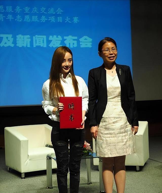 有一种“反噬”叫李小璐,红杏出墙5年后,如今报应都一一应验