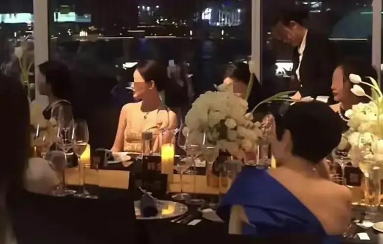 一张“京都贵妇”合照的流出，彻底撕下“名媛”最后的遮羞布