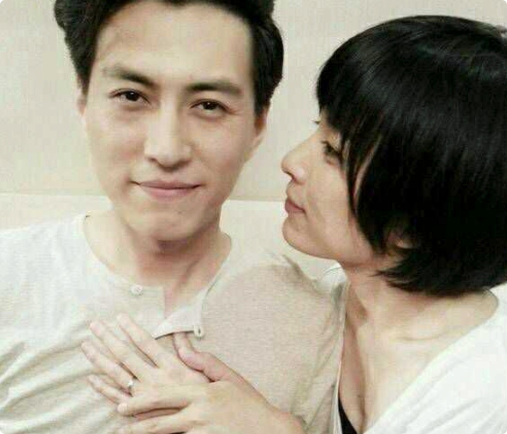 靳东|无间主演妻子：靳东妻子知性，王志文妻子优雅，奇道妻子最有气质