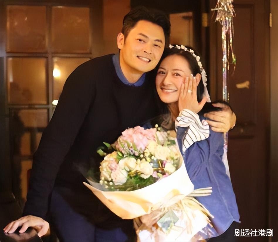 阿佳妮|来之不易!港女星结婚4年终怀孕,孕初期见红令夫妻变紧张大师