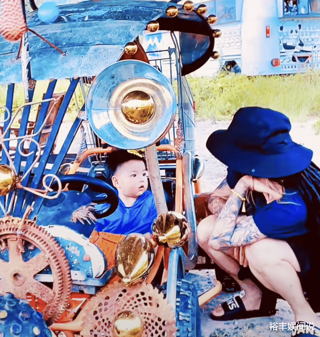 张恒远离世后毕夏又当爹又当妈!分享一岁儿子近照,脸上挂着笑容