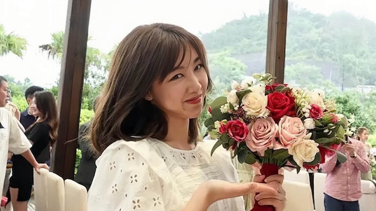 难逃7年之痒！香港知名女星突然宣布分手，和男友相差14岁