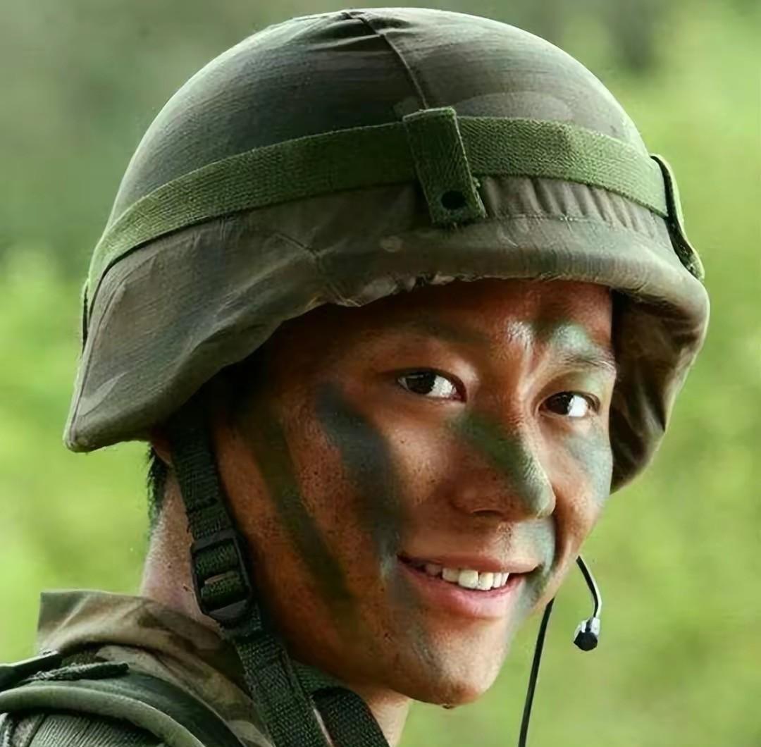 冯小刚怒骂李晨“滚出娱乐圈”,李晨霸气回怼让冯小刚瞬间哑口无言