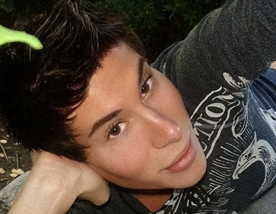 “芭比男友”贾斯汀:整形上百次,在后背植入翅膀,如今怎样了?