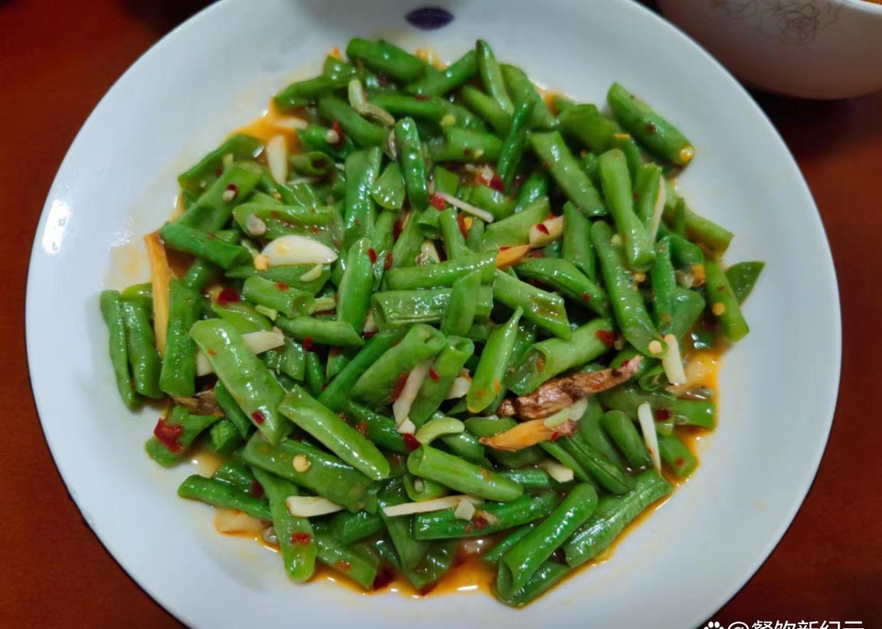 豆角|小伙吃腻了媳妇做的饭菜，很丰盛，却感觉如同嚼腊，网友：知足吧