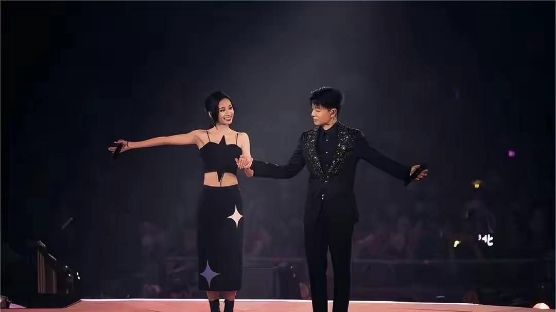 《好声音》总冠军村BA献唱,实力不俗,可惜混不了娱乐圈