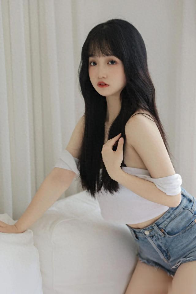 酱香拿铁|纯欲写真,酱香拿铁都没有她纯