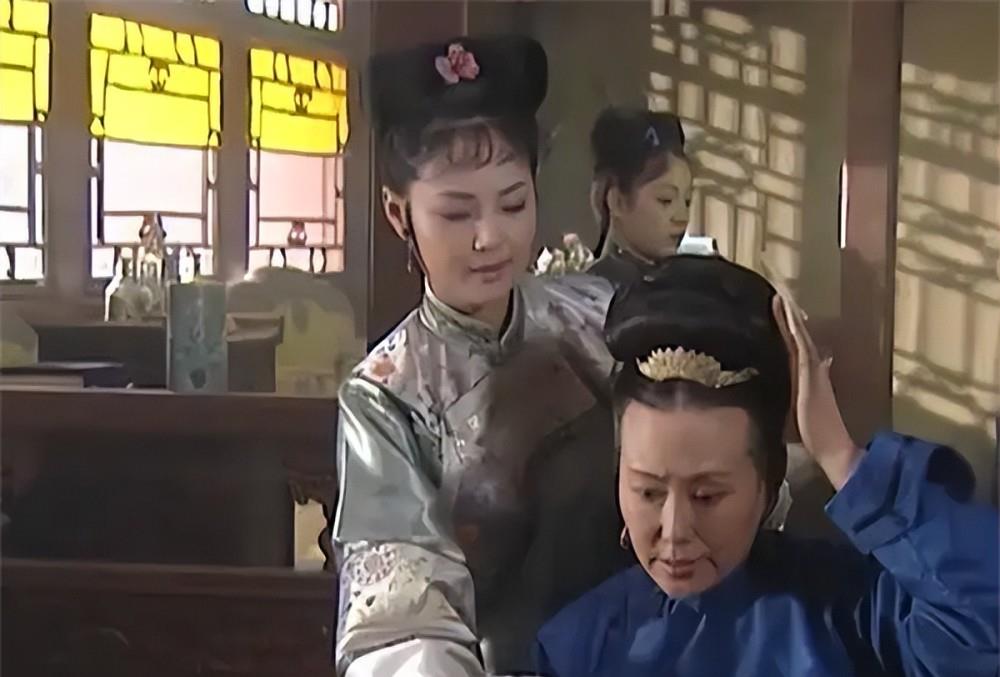 康熙王朝|康熙王朝:为何对苏麻喇姑进行活埋前要往她头上倒石灰?