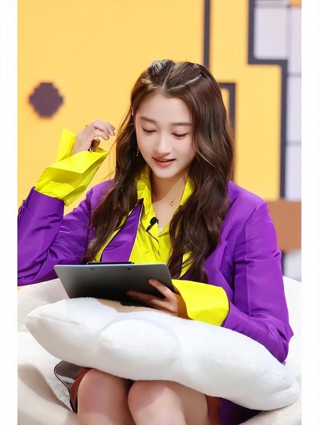 人民的名义|陈立农新综艺、金巧巧力挺《无名》、关晓彤是95花领头人