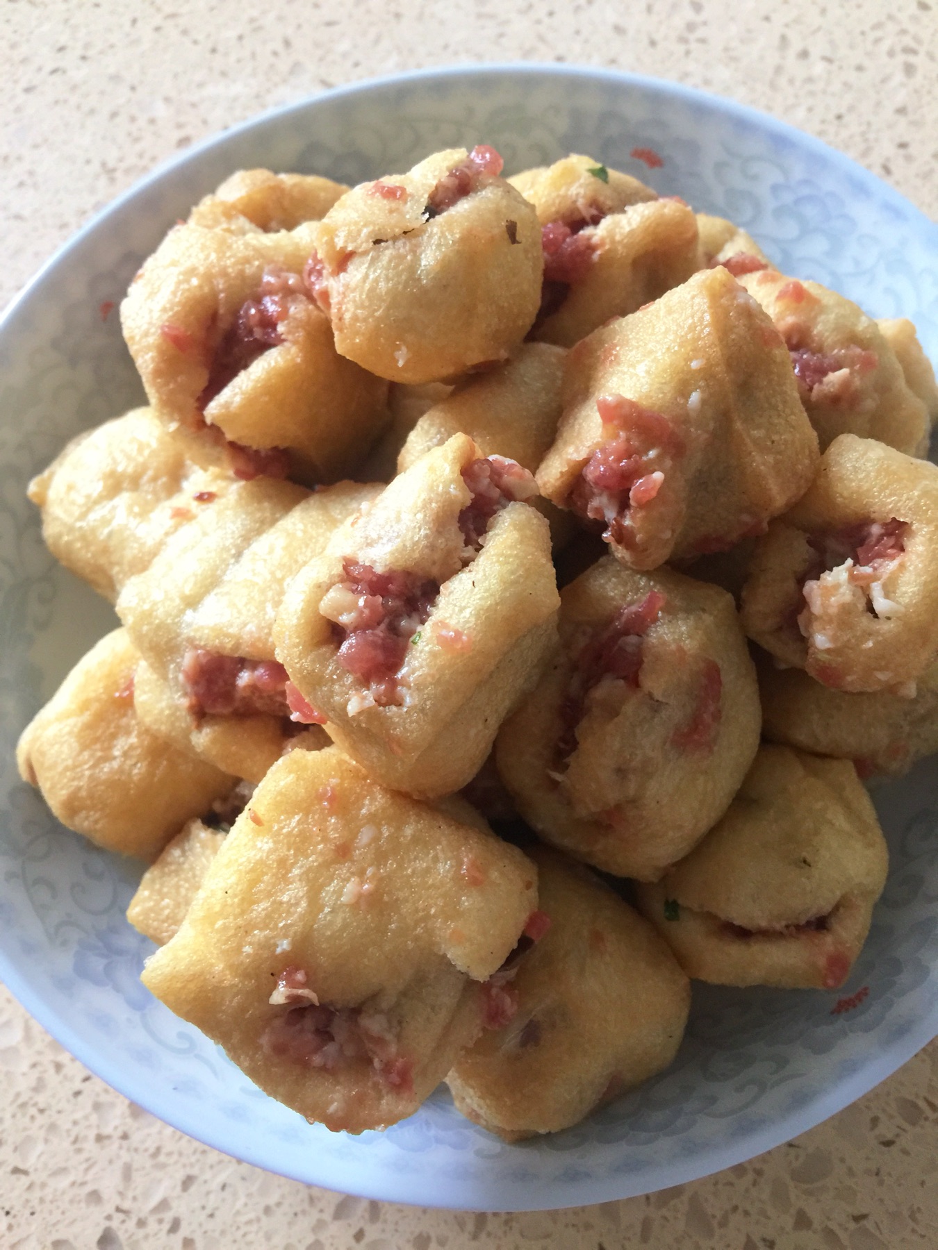 油豆腐|油豆腐这样做简直太绝了，外酥里嫩，香气四溢，一吃就是一整盘