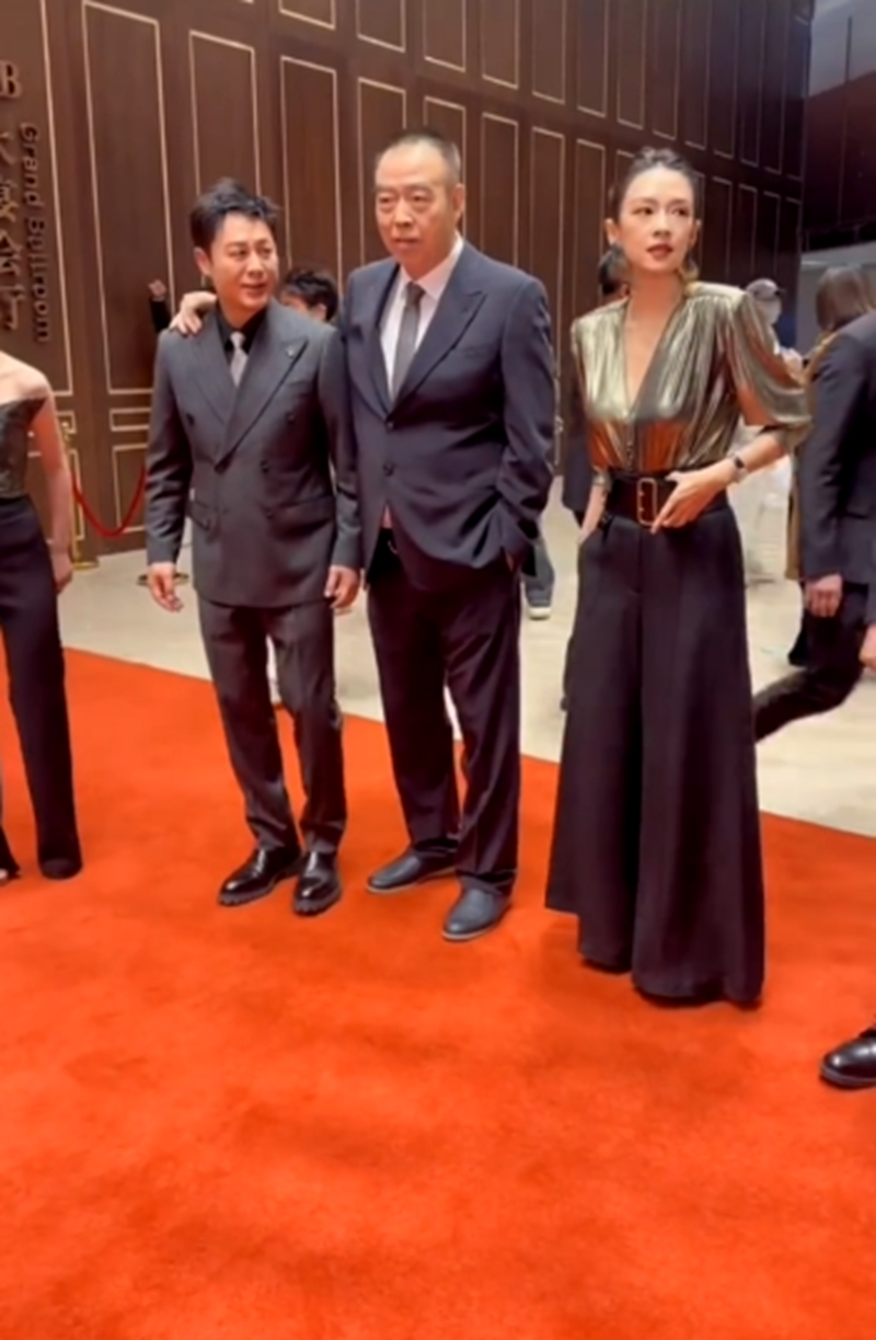 张颂文|张颂文参加北京电影节，被陈凯歌夸奖，章子怡还摸一下其胸针