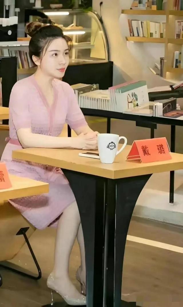 影帝|毁三观，一女共享！内娱的某些女星为上位还能有多渣？