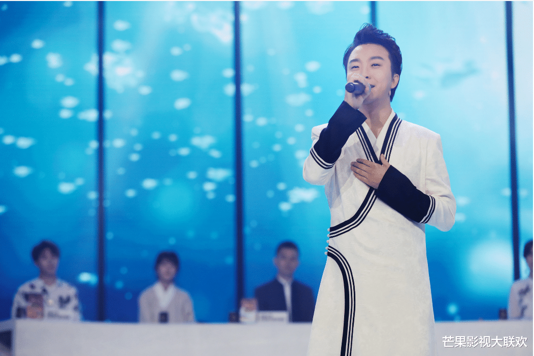 “跳梁小丑”李玉刚摔下神坛，不再被世界宽容，梅葆玖：死不原谅