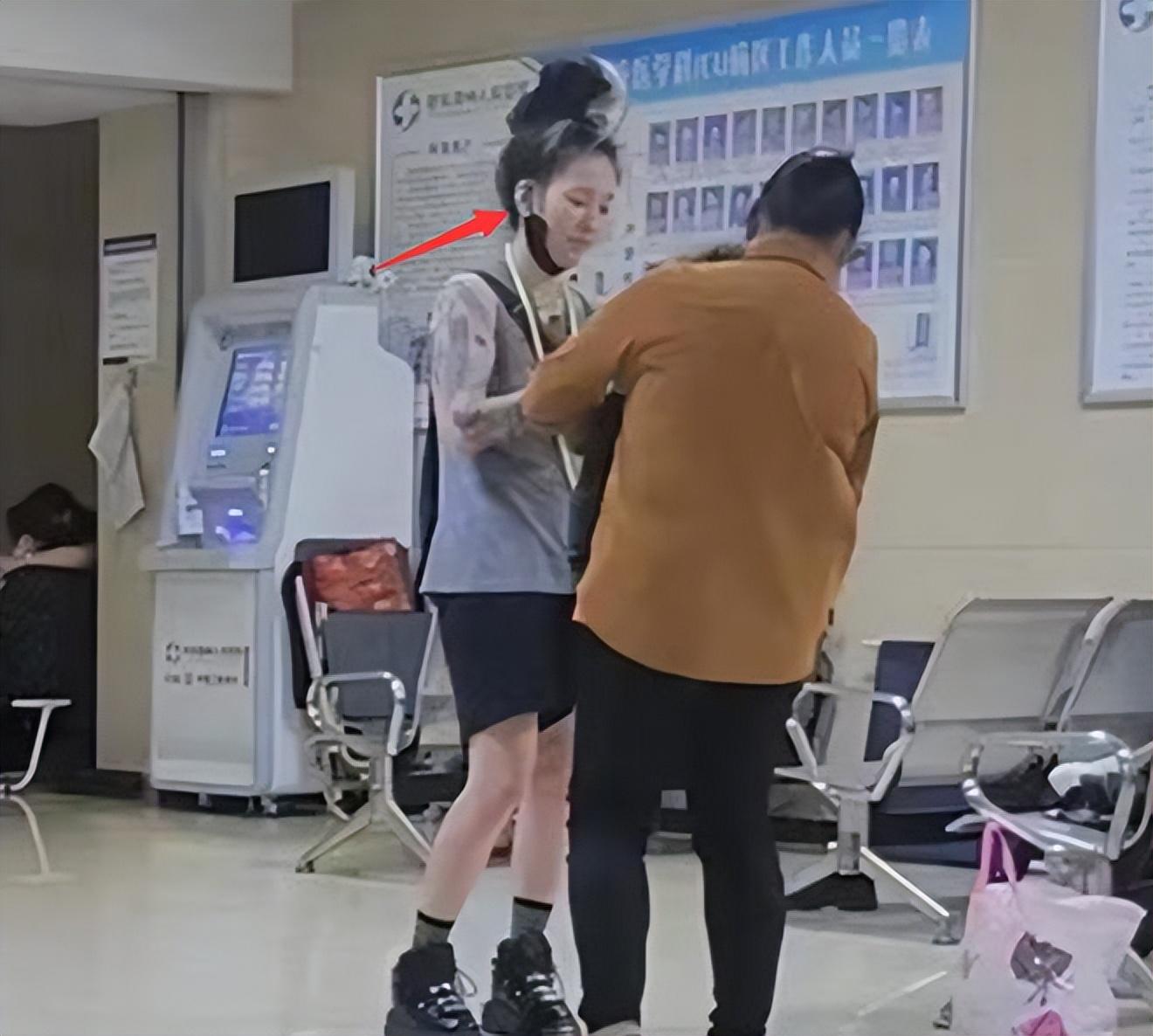 毕夏丧夫后首露面，身形消瘦显憔悴，老公刚去世就开演唱会引热议