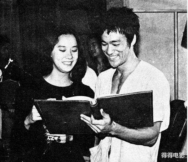 《最佳拍档》当年有多狂？200万片酬的许冠杰，打赢了480万的成龙