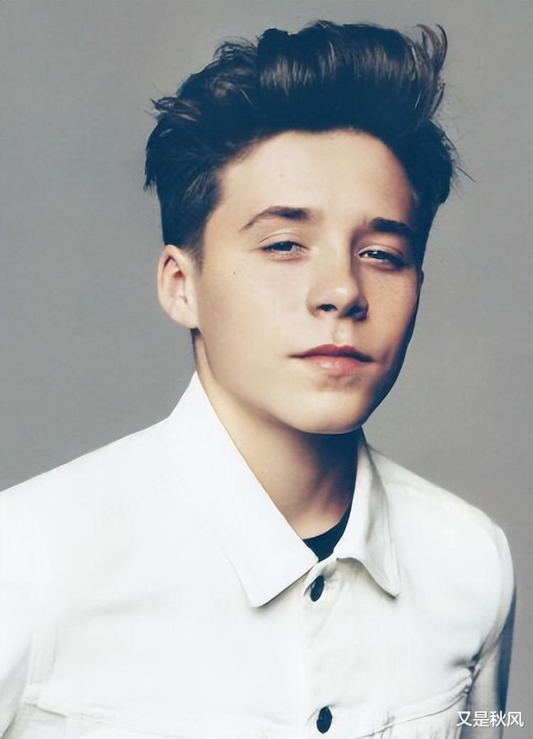 贝克汉姆长子:踢球读书啥都不行,但会哄老婆,娶白富美成大赢家