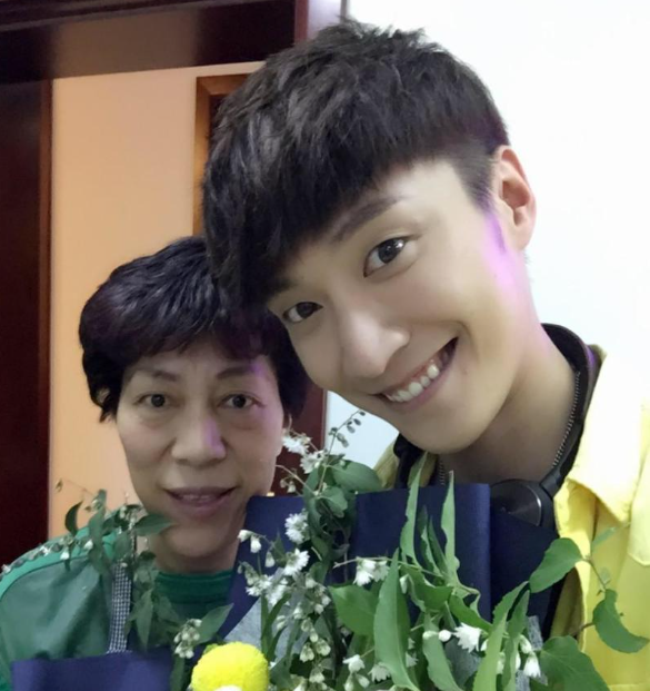 乔任梁|去世快7年了,再看乔任梁父母如今境遇,才明白他为何会得抑郁症