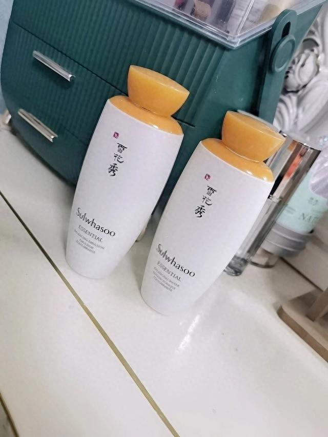 经典好用的水乳盘点推荐：该有的功效全都有，保湿修复同样在线