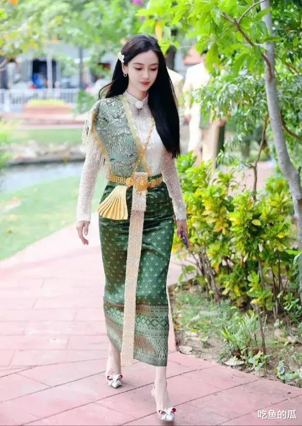 Angelababy|杨颖妈妈信息被曝:赚钱养家靠女儿,敢出远门闯荡,不顾子女前程