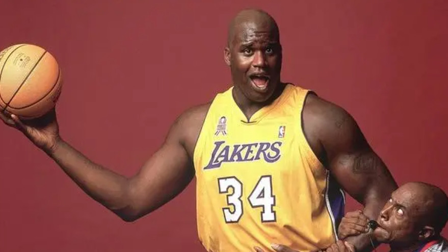 英雄迟暮！强如奥尼尔，生涯晚期只能担任替补，草草退役啊