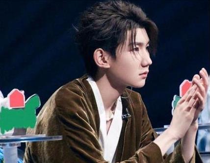 洋相百出！所谓的歌坛顶流，却一首代表作没有，这些明星不知羞吗