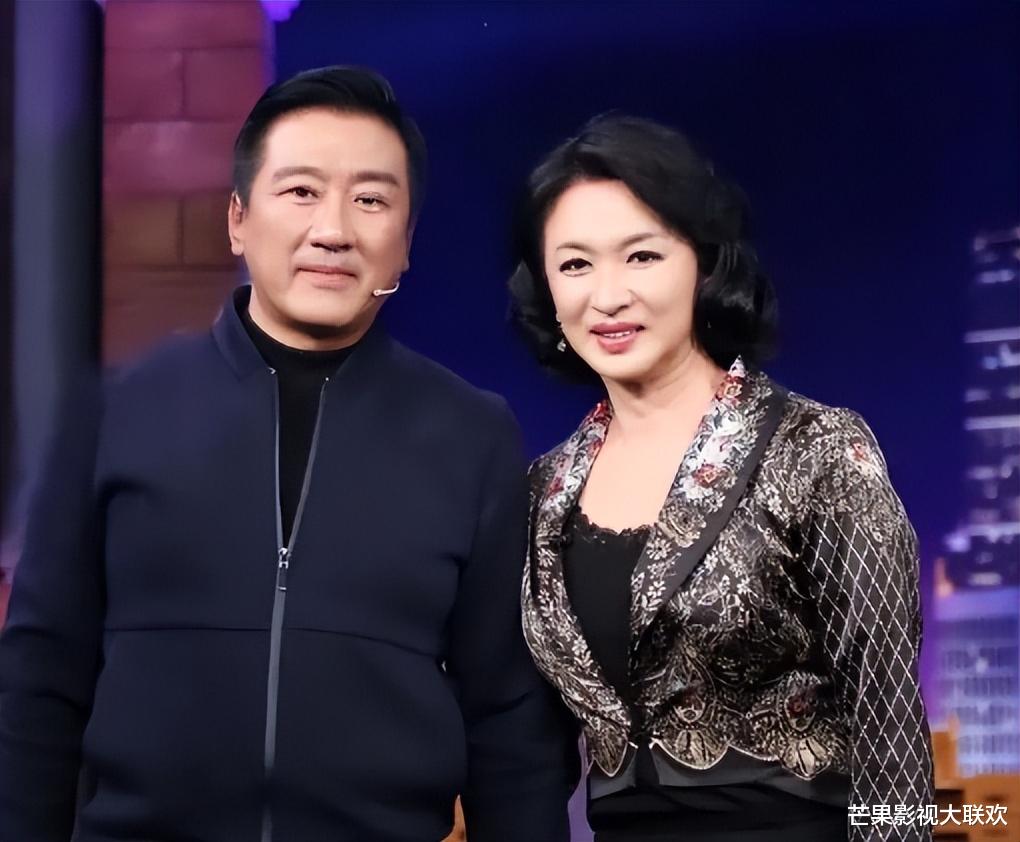 丁勇岱：对赵雪华一见钟情，相爱37年零绯闻，如今儿子成唯一心病