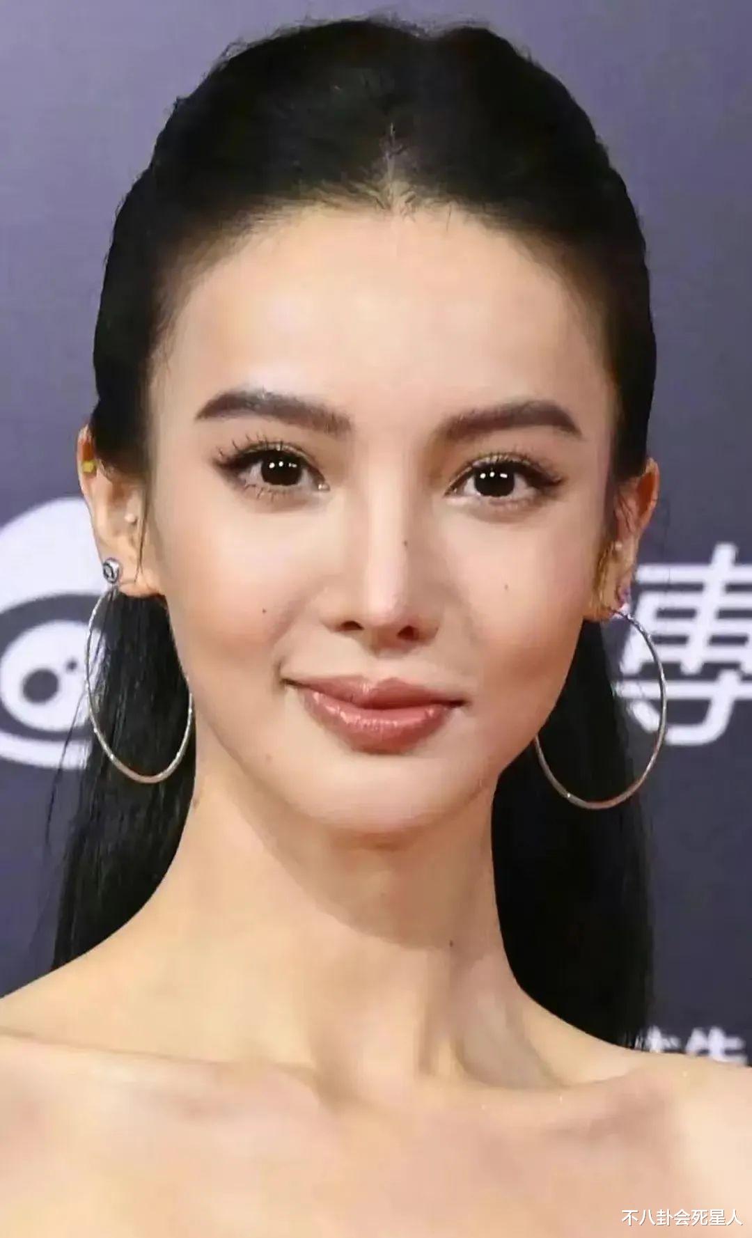 生图|满脸痘、皱纹多，明星离开了美颜，生图还不如普通人