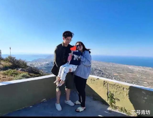 何超盈女儿近况曝光:像公主,偏爱外婆,不介意妈妈照顾舅舅子女