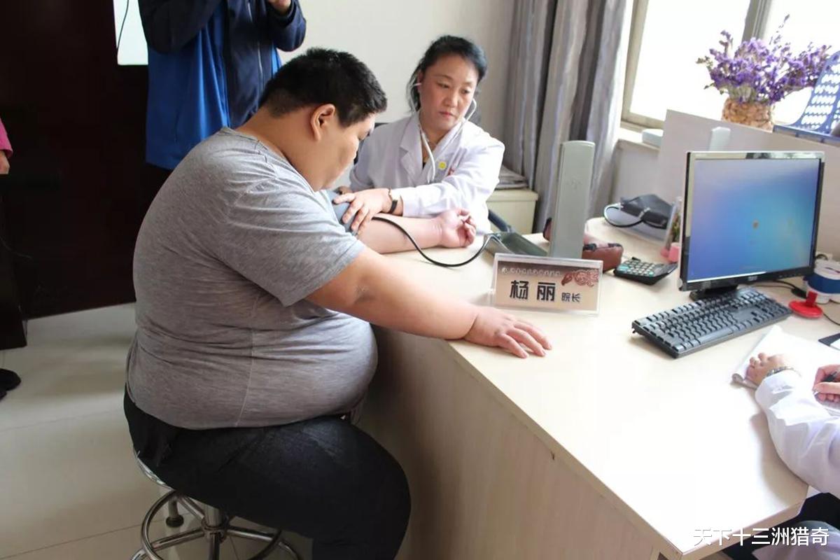 脂肪酸|人类进化得这么完美,为啥没进化出“濒临冻死燃烧脂肪”的机制?