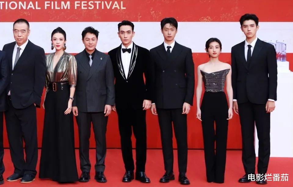 陈凯歌|张颂文与陈凯歌在北影节的“一张合影”，说尽了娱乐圈“潜规则”