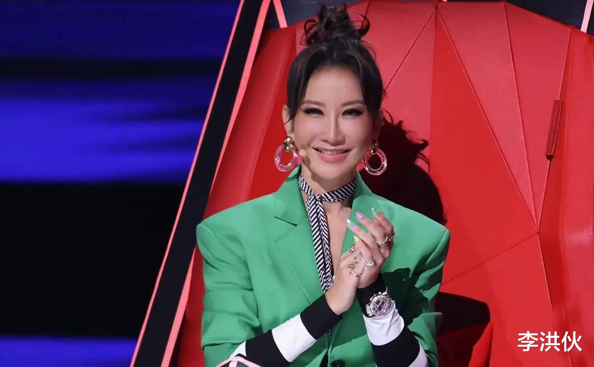 |《好声音》停播，节目粉丝指责李玟不懂规则，学员集体否认潜规则