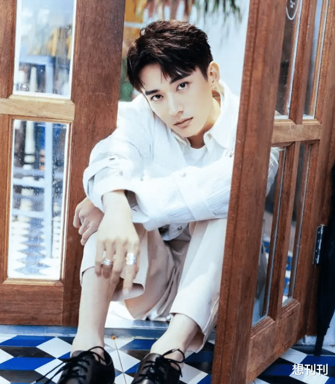 红了就变了一个人！这就是我们不敢粉任何明星的原因！