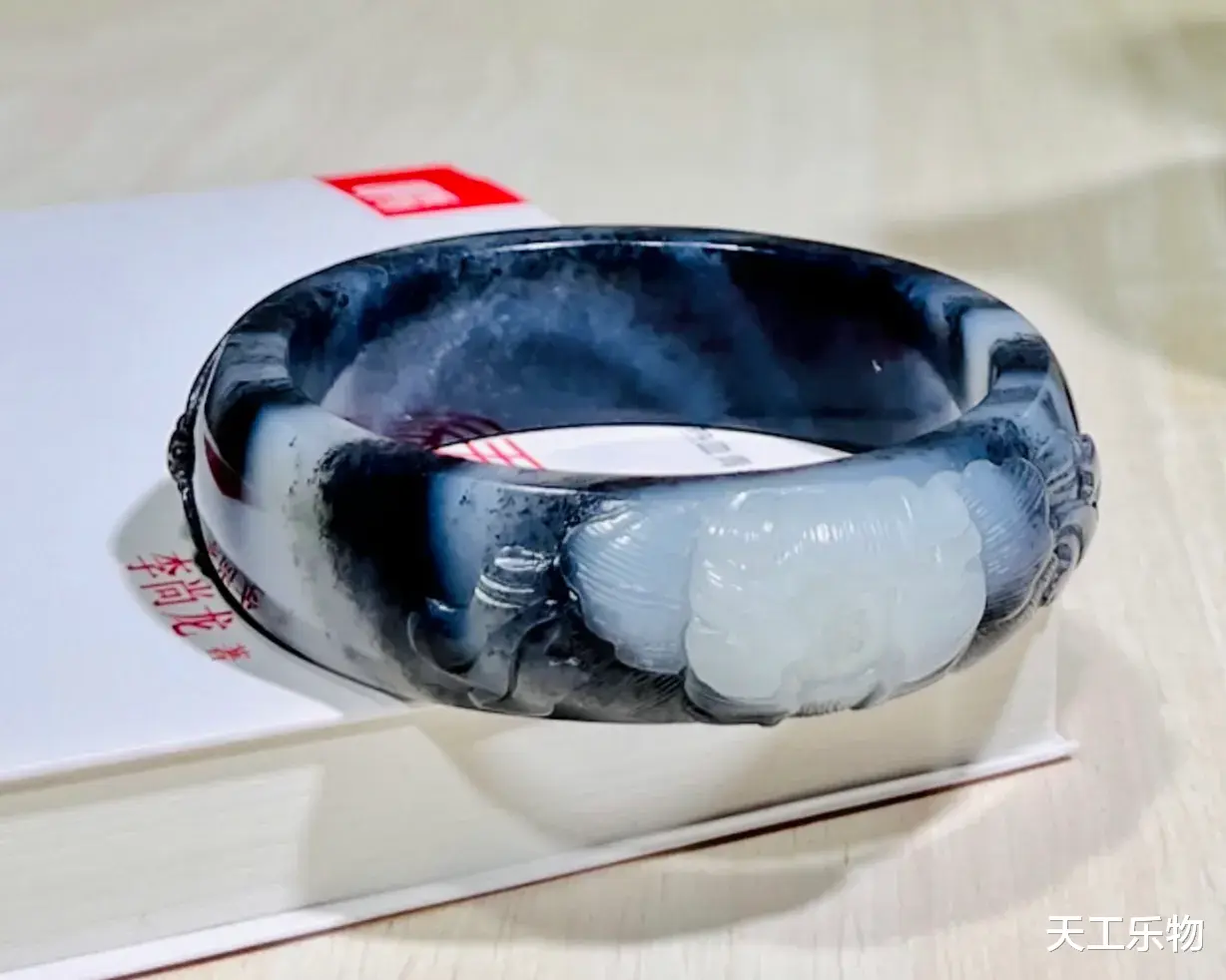 |最有收藏价值的和田玉手镯,为什么不能成为玩家首选?